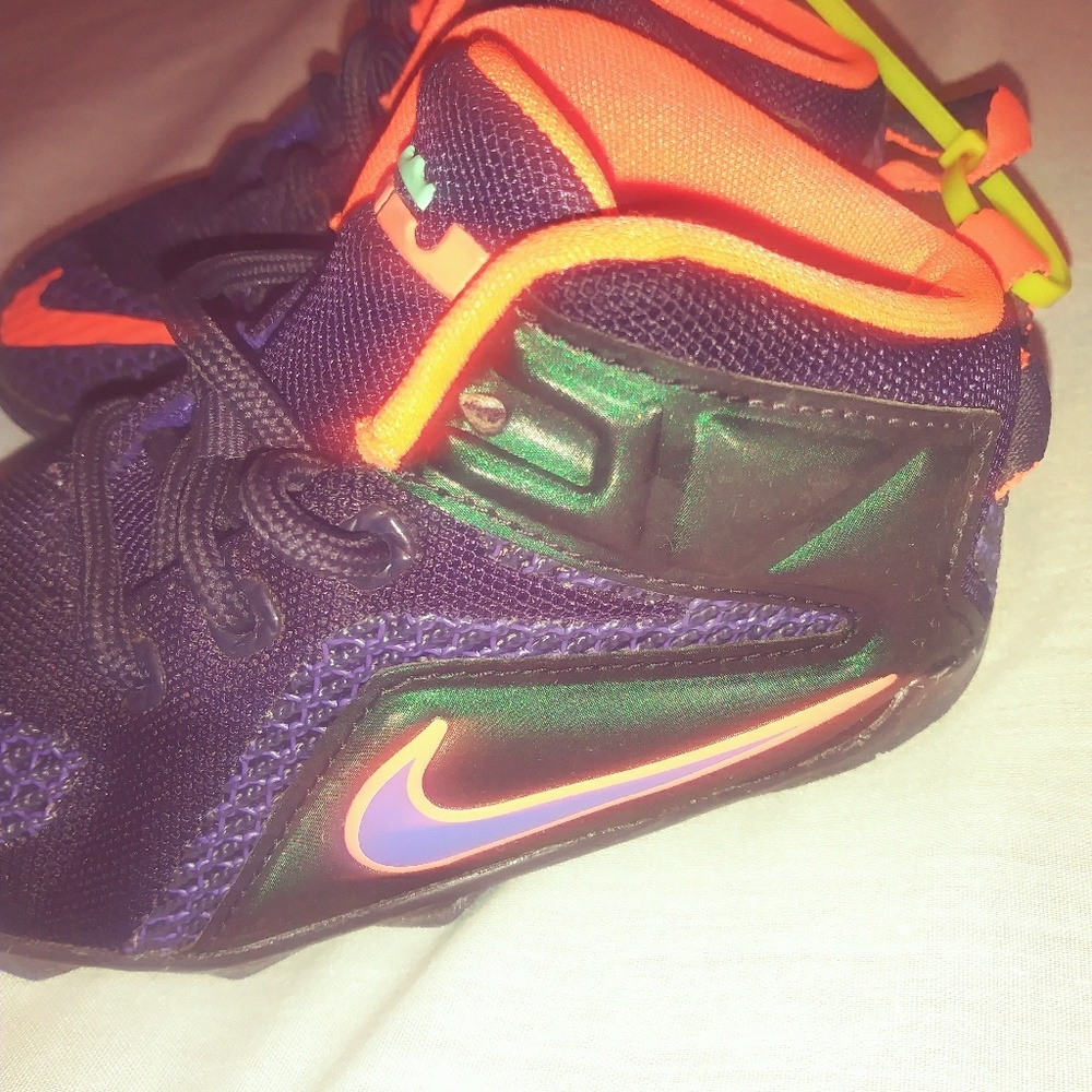 Nike Lebron James